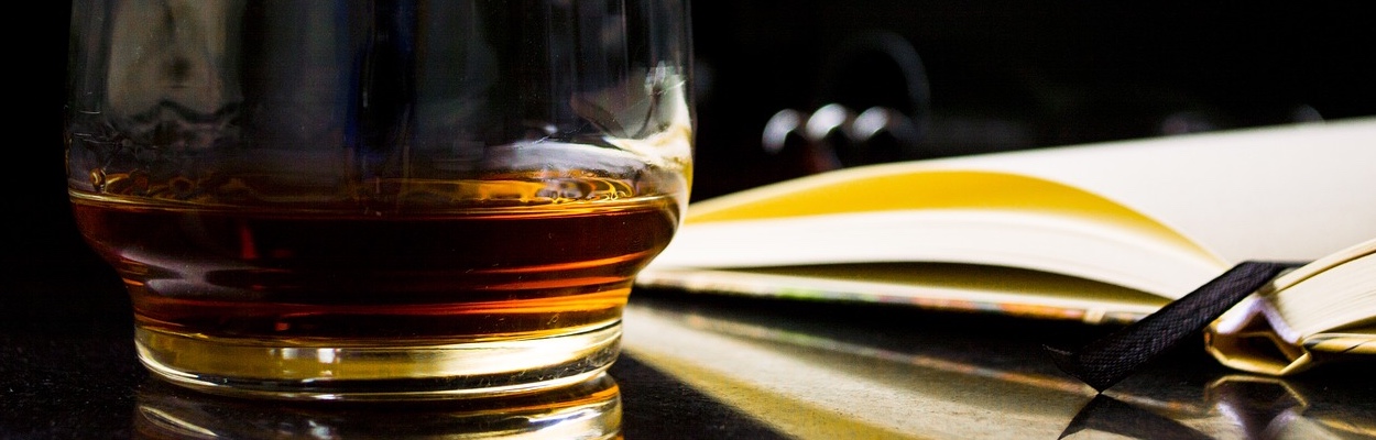8 советов, которые помогут пить виски как профи