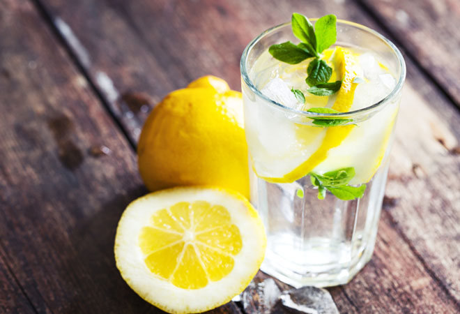 Что случится с телом, если пить воду с лимоном каждое утро