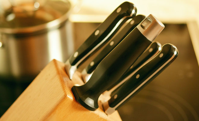 Точим кухонные ножи до поварской остроты: советы кузнеца-ножедела