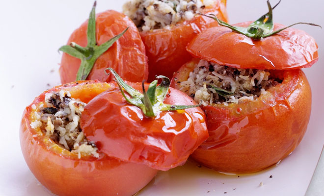 Готовим помидоры по-новому: 8 рецептов от опытных кулинаров