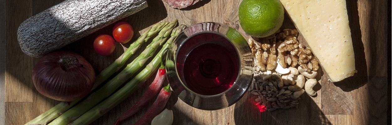 7 секретов, как готовить с вином