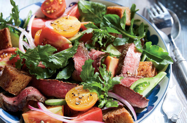 8 шедевральных салатов со стейком