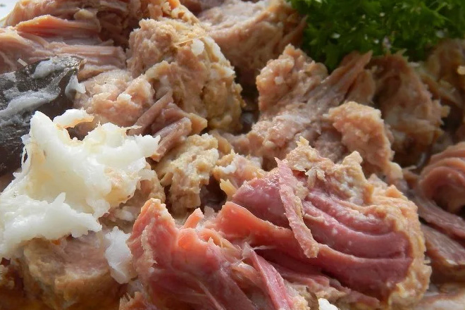 Делаем легендарную мясную тушенку дома