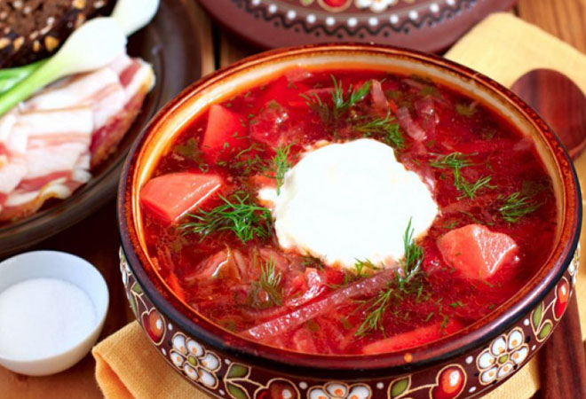 Борщ по-узбекски в казане