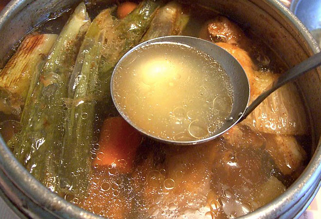 10 секретов вкусного мясного бульона