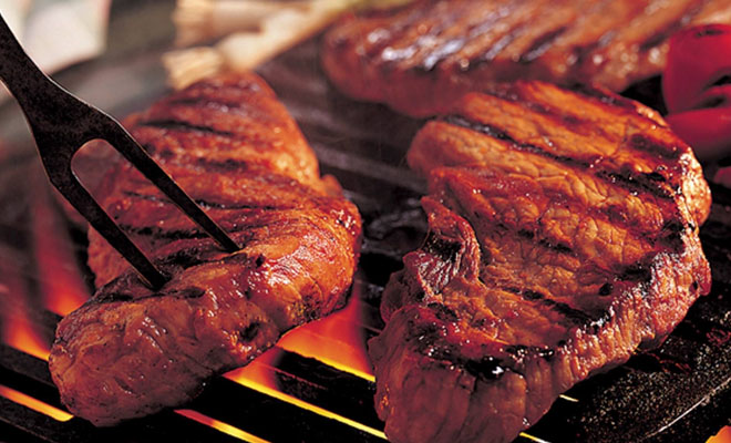 Секреты стейка: протыкаем мясо