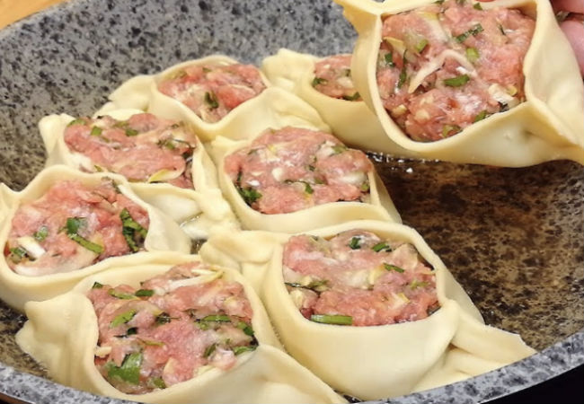 Сочное горячее блюдо: делаем на обычной сковороде