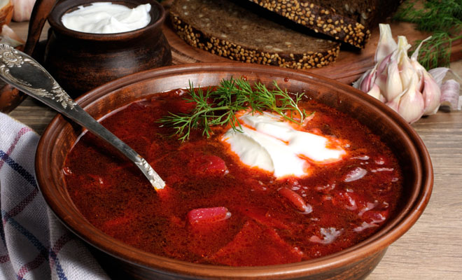 Чеснок в борщ: секретная добавка для вкусноты