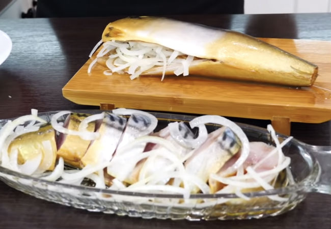 Готовим скумбрию в бутылке: лучше копченой