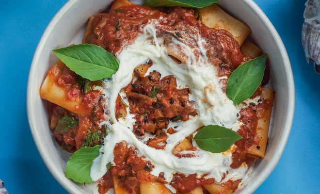 Макароны с сыром и баклажаном: готовим как пирог