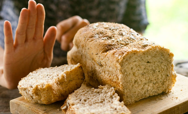 Обезжиренные продукты и фруктовые соки: привычки в еде ошибочно считают здоровыми
