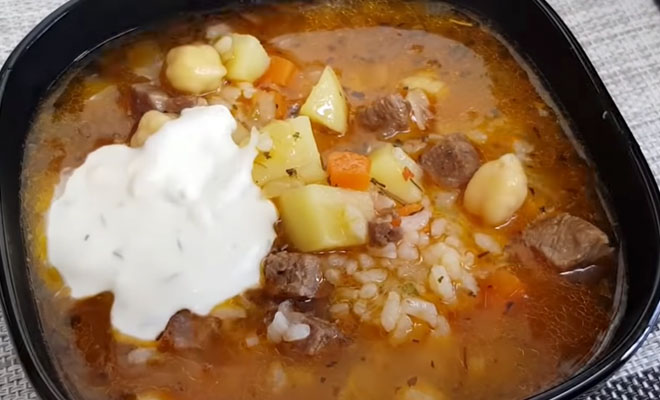 Варим суп с мясом 30 минут: ленивая еда сразу на 3 дня