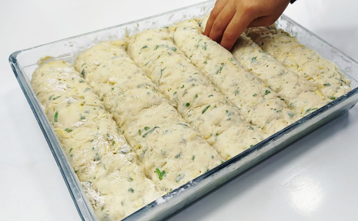Добавляем в тесто 3 картофелины и печем хлеб за 30 минут: пышный как подушка