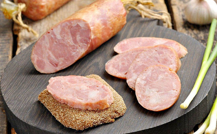 Заменяем колбасу домашней ветчиной: берем за основу 1 килограмм свинины