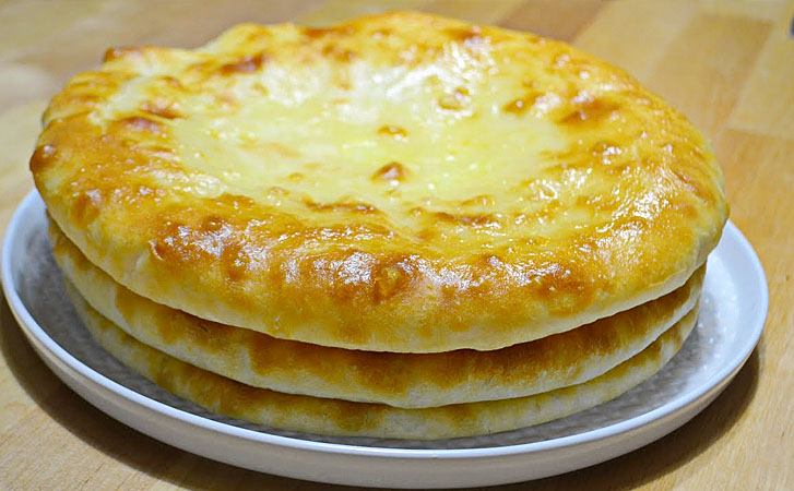 Осетинский пирог с сыром и картофелем: сочный даже на второй день. Рецепт получается у всех с первого раза