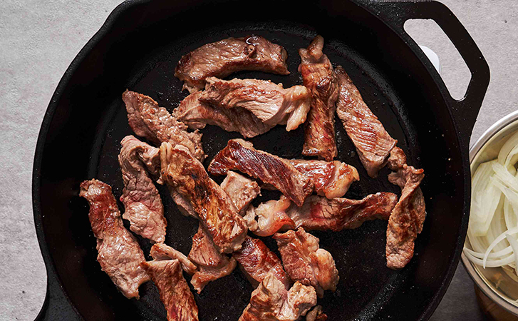 Делаем самое жесткое мясо мягким за 5 минут по совету повара