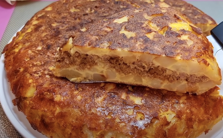 Картофельный пирог-пятиминутка из Турции. Жарится на сковороде когда на другую выпечку совсем не хватает времени