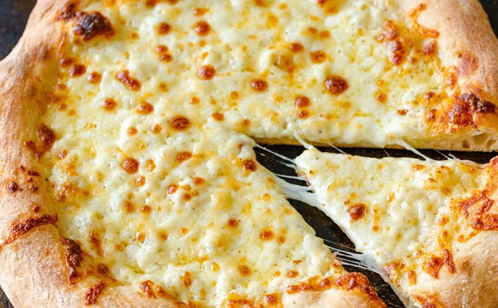 Рецепт домашней пиццы от итальянского пиццайола: тесто настолько вкусное, что можно есть без начинки