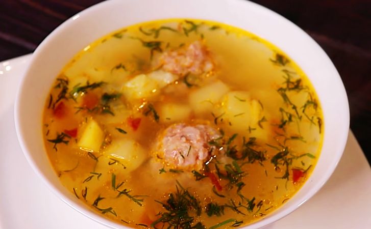 Быстрый суп с фрикадельками по рецепту из СССР. 300 гр фарша, но бульон получается насыщенным