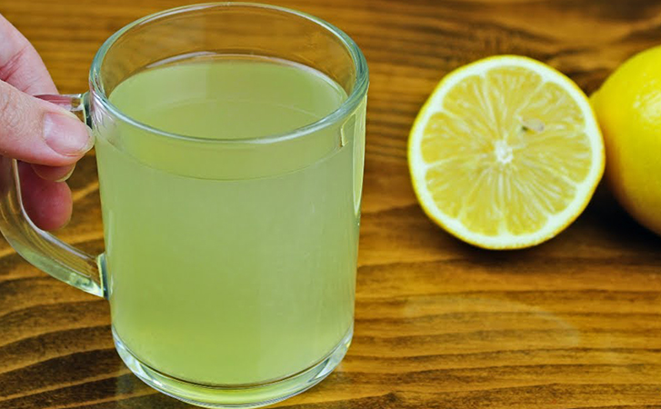 Весенний напиток для заряда витаминами. Нужны только лимон, гвоздика и мед