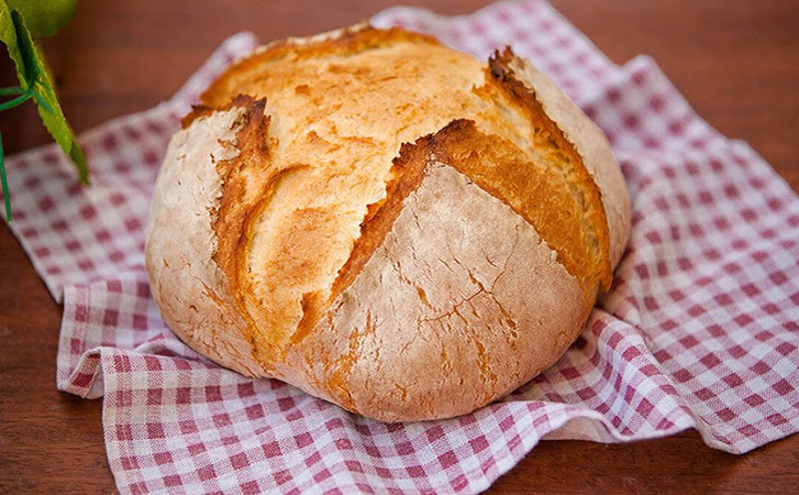Хлеб без замеса по старому греческому рецепту: расстойки ждать тоже не нужно, запекаем сразу