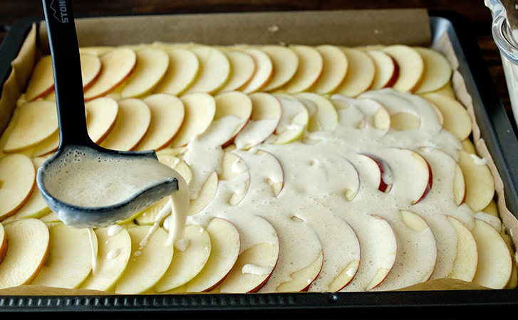 Пирог по кулинарной книге 19 века. Повторяем настоящий рецепт яблочного штруделя