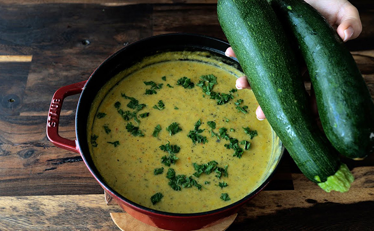 Превращаем кабачки в летний суп. Он постный, но вкус насыщенный, словно у нас мясной бульон