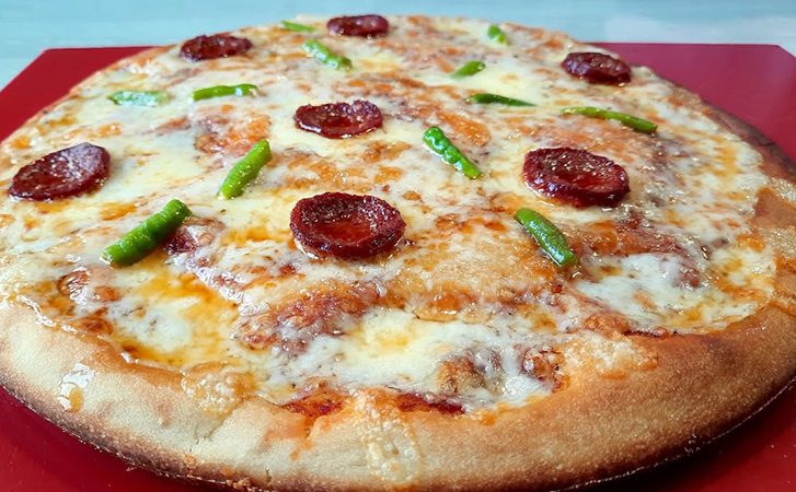 Ленивый рецепт итальянской пиццы: так делают в Италии, когда лень. Вместо замеса теста, его выливают на противень
