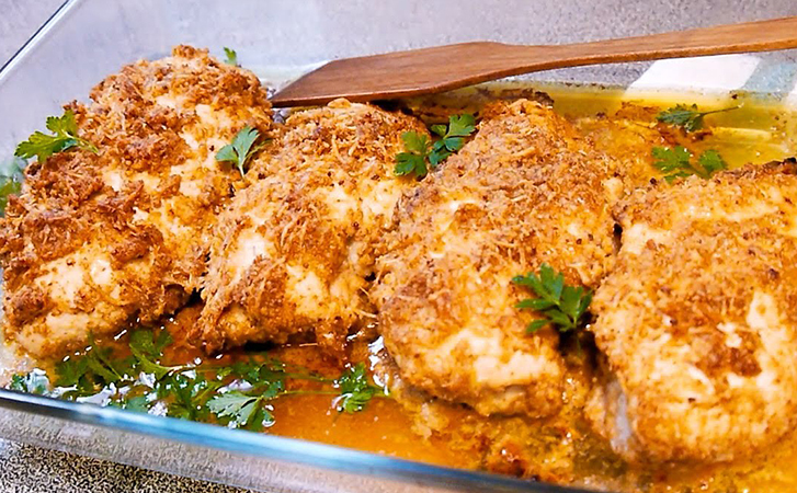Шикарное блюдо из куриной грудки: жарим в хрустящей панировке, сохраняя мясо нежным
