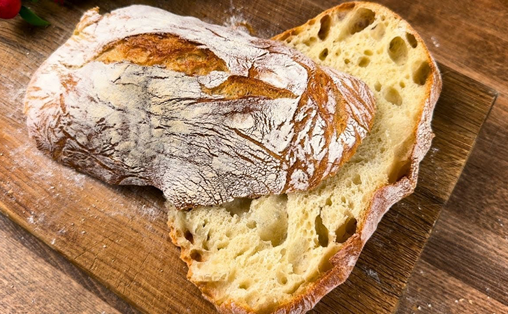 Неаполитанский хлеб без замеса: всего 4 ингредиента, а результат будет лучше чем из пекарни