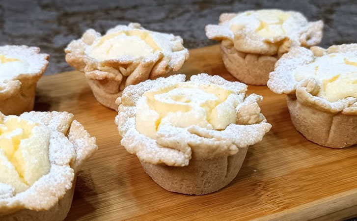 Неаполитанское печенье вкуснее пирожных: внутри кремовая начинка