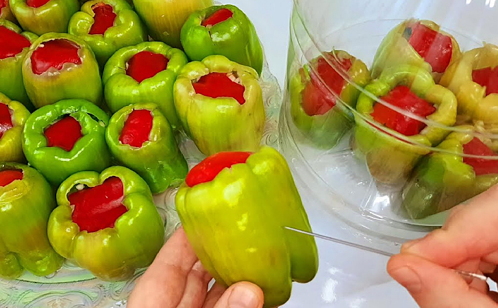Консервированный болгарский перец на зиму. Турецкий рецепт