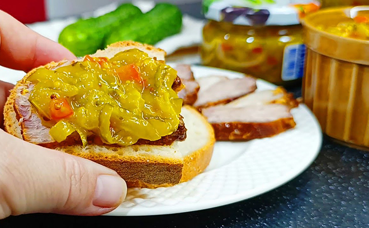 Закатываем на зиму летний соус релиш: в холода незаменим для мяса, холодца и просто хлеба