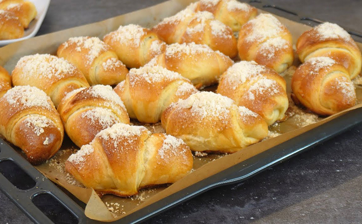Рогалики «Пушистые» к чаю: их секрет в особом подходе к тесту