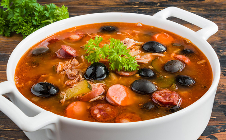 Сборная мясная солянка по-купечески. Рецепт из старой поварской книги