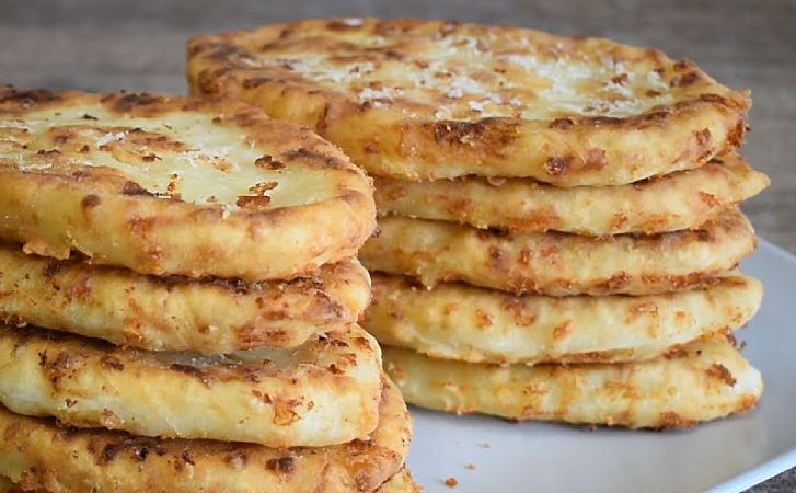 Пирожки с картошкой готовим по рецепту с рынка. За 10 минут уже на столе