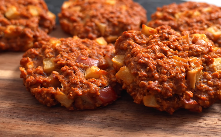 Тесто из овсянки и яблоки. За 20 минут у нас на столе полезные печенья к чаю