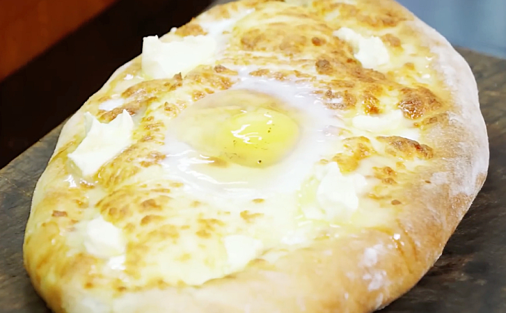 Хачапури по-аджарски: простой рецепт, который получается с первого раза