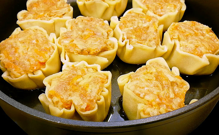 Ленивые манты на сковороде, без хлопот с мантоваркой. Сделать проще простого