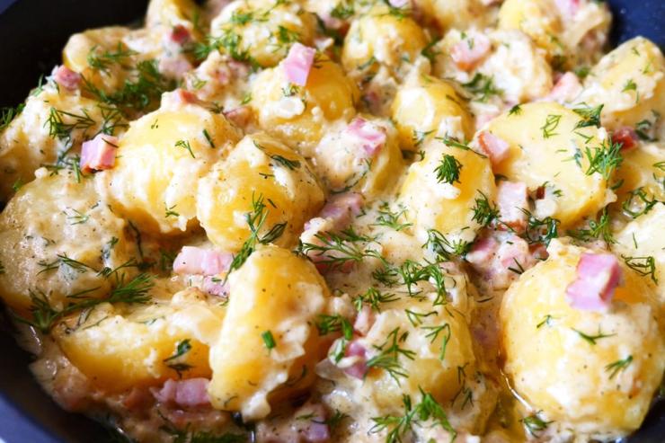 Картошка «Карбонара» в сливочном соусе с ветчиной и сыром: великолепное блюдо на каждый день