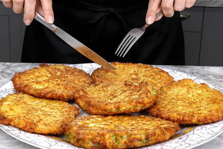 Кабачки в кляре с сыром и чесночным соусом: обычные овощи будут вкуснее мяса