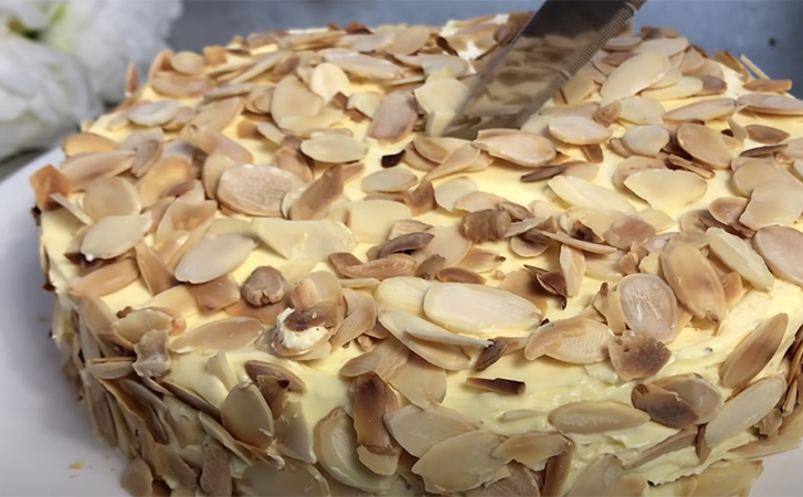 Делаем знаменитый торт из Икеа дома: рецепт не требует даже муки