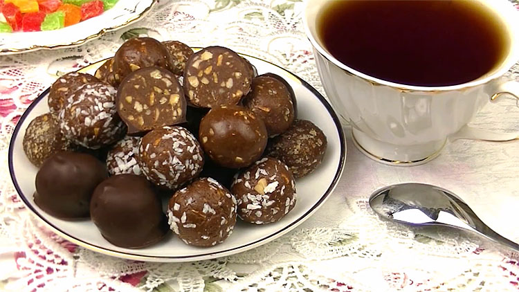 Шоколадные конфеты к чаю за 5 минут. Делаем из 2 видов молока и какао