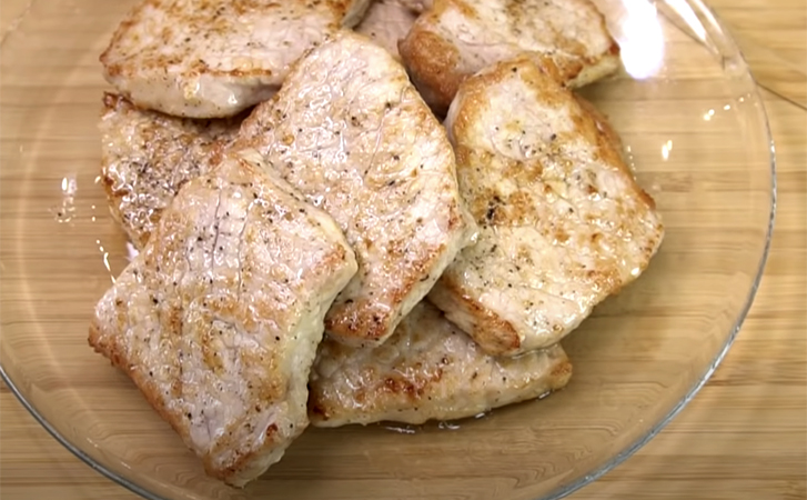 Мясо по-барски, как раньше подавали в богатых домах. Продукты простые, но получается изысканно