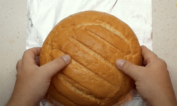 Горячий бутерброд-пирог из буханки хлеба. Заполняем начинкой целиком и экономим время