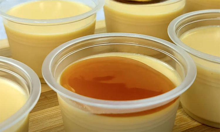 Кремовый десерт-чизкейк в чашках: готовим без теста, духовки и взбивания миксером