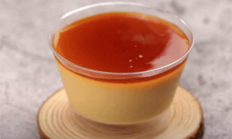 Кремовый десерт-чизкейк в чашках: готовим без теста, духовки и взбивания миксером