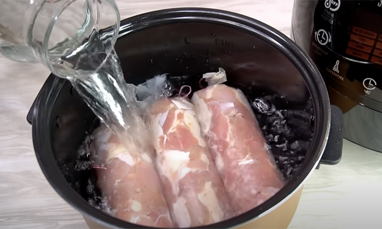 Самый простой рецепт домашней колбасы: управляемся за 40 минут