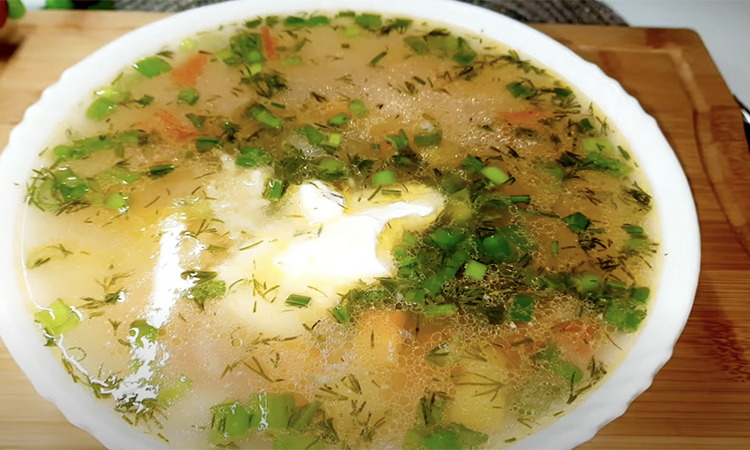 Суп с фрикадельками по-узбекски. Добавляем внутрь жидкое тесто и получается сытнее солянки