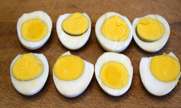 Яйца вареные без скорлупы